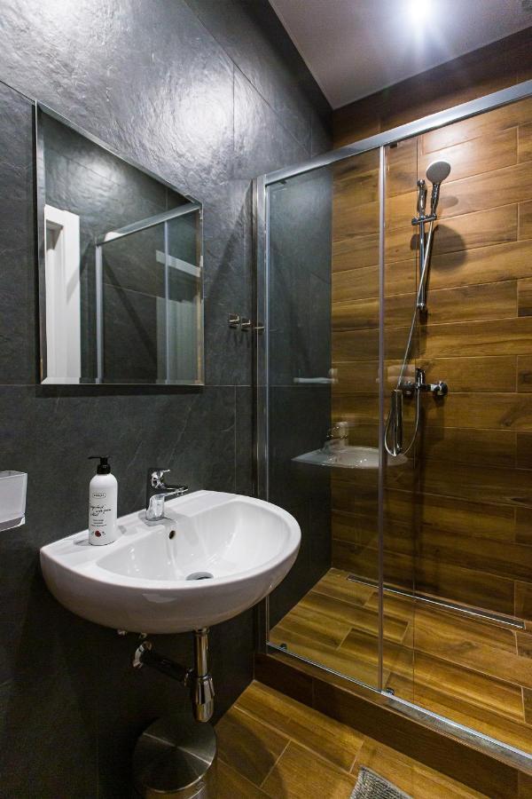 3 Vodna Apartment Lwów Zewnętrze zdjęcie