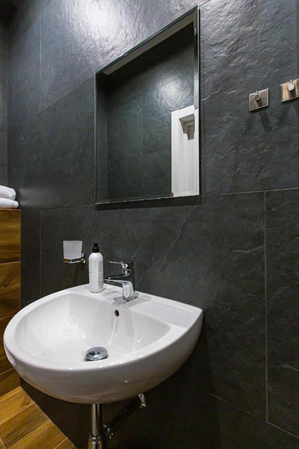 3 Vodna Apartment Lwów Zewnętrze zdjęcie